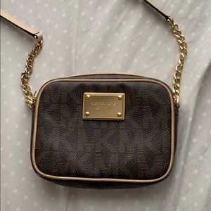 Michael Kors Crossbody